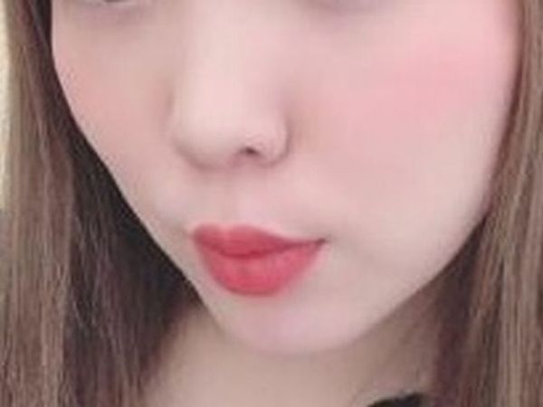 社会人の日本人女性イメージ